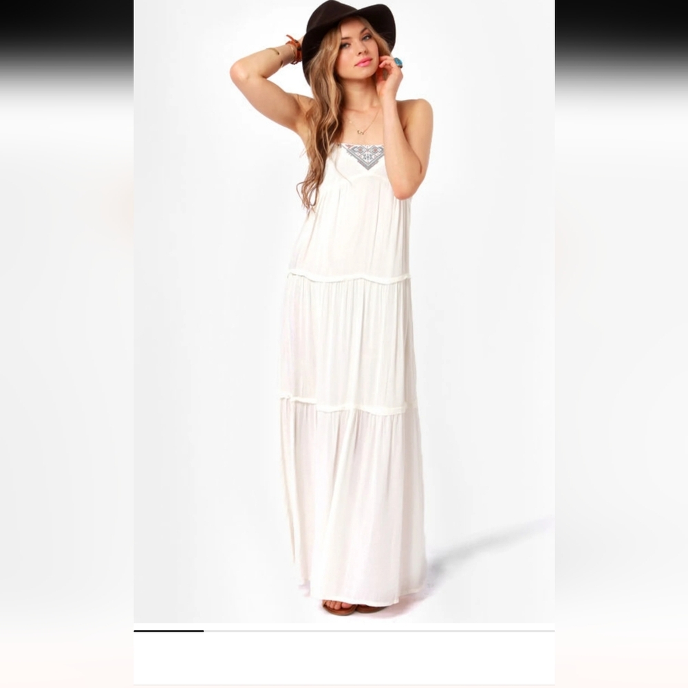 Quiksilver White Tiered Maxi Dress with Embroidered Yoke Summery Light Size Xs
